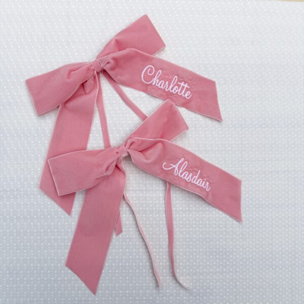 100 x Personalised Velvet Place Setting Bow