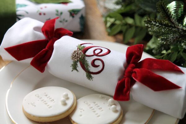 Luxury Re-useable Christmas Crackers for The Perfect Christmas Table