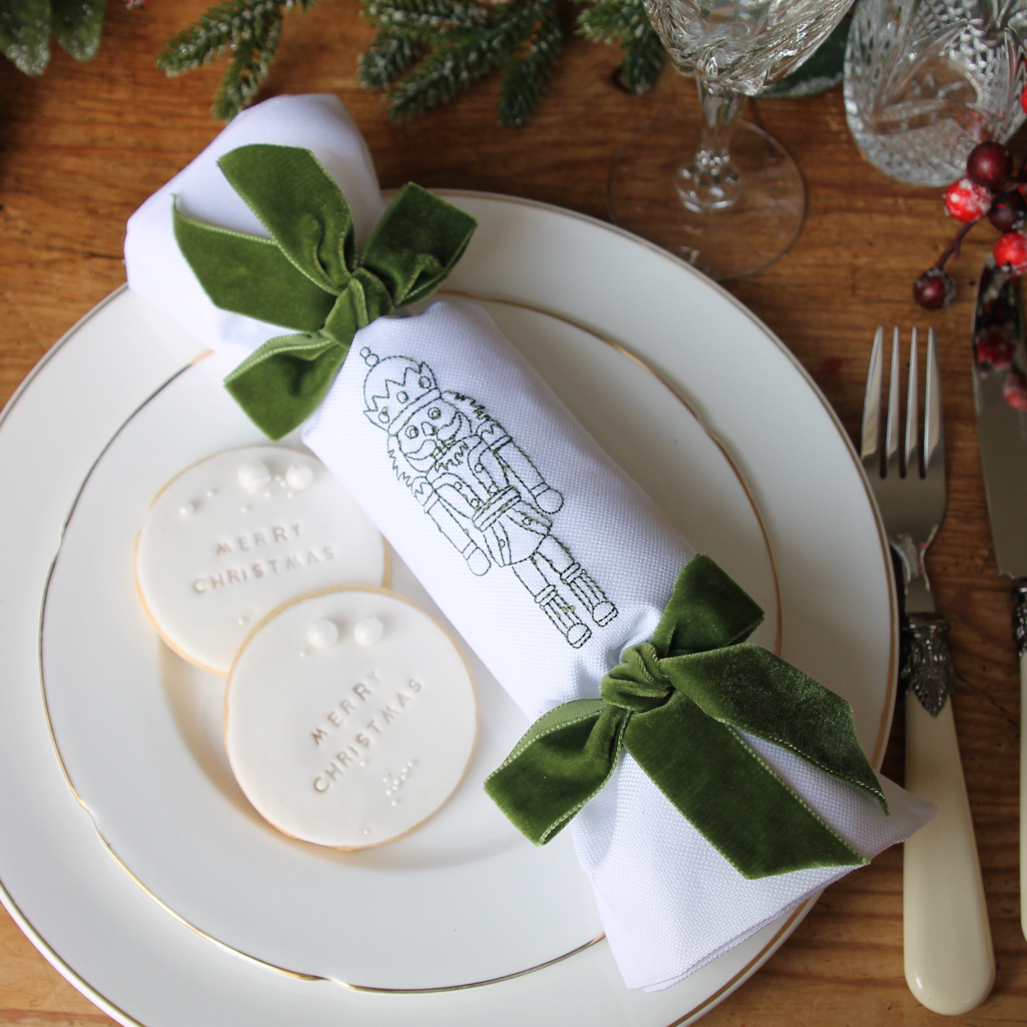 LUXURY REUSABLE CRACKERS - Reusable Crackers Once "Pulled" Become Full Size Napkins