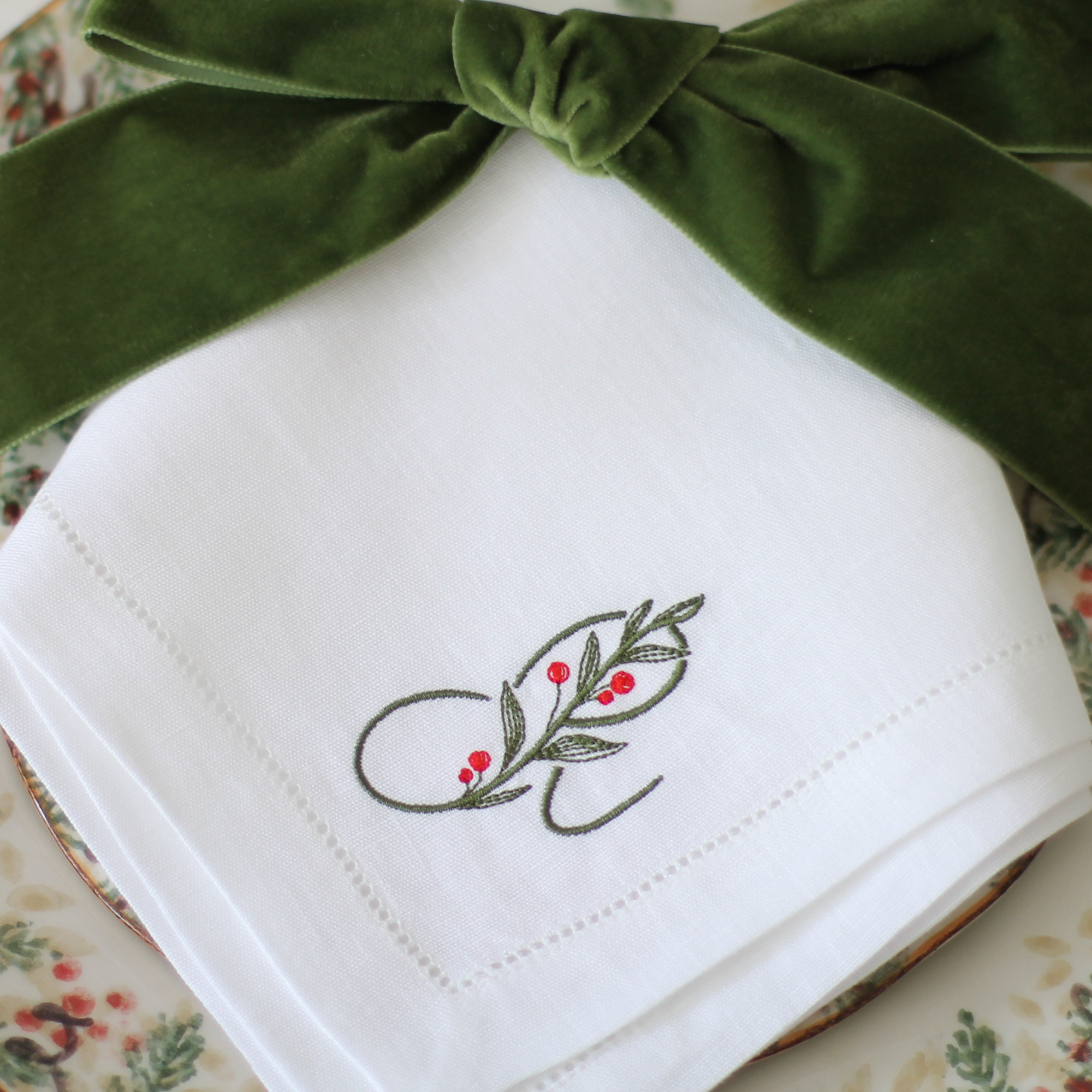 LINEN HEMSTITCH NAPKIN - Christmas Winterberry Napkins