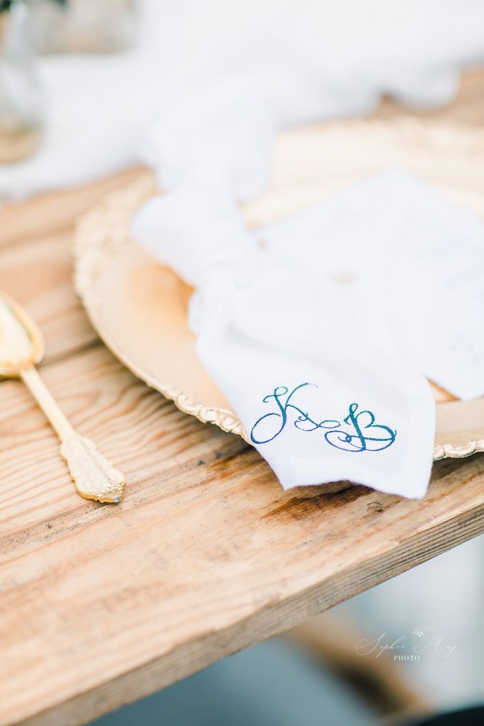 10 Bespoke Napkin Ideas For Your Personalised Wedding Tables