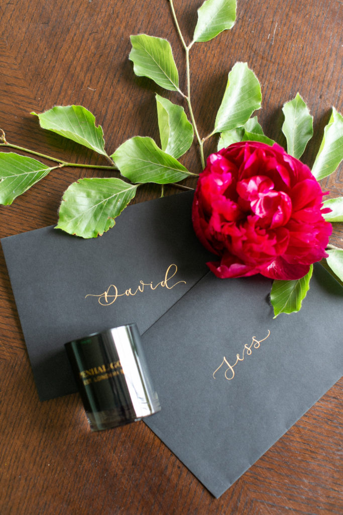 Luxury Anniversary Idea With Romantic Black and Red Styling