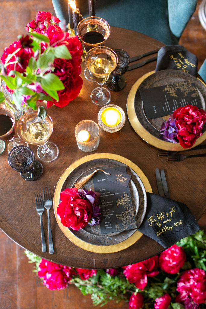 Luxury Anniversary Idea With Romantic Black and Red Styling