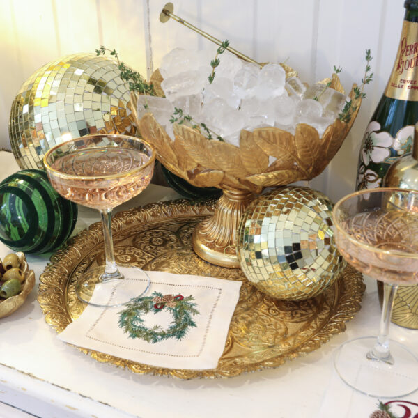 LINEN HEMSTITCH COCKTAIL NAPKIN – Christmas Wreath Cocktail Napkin
