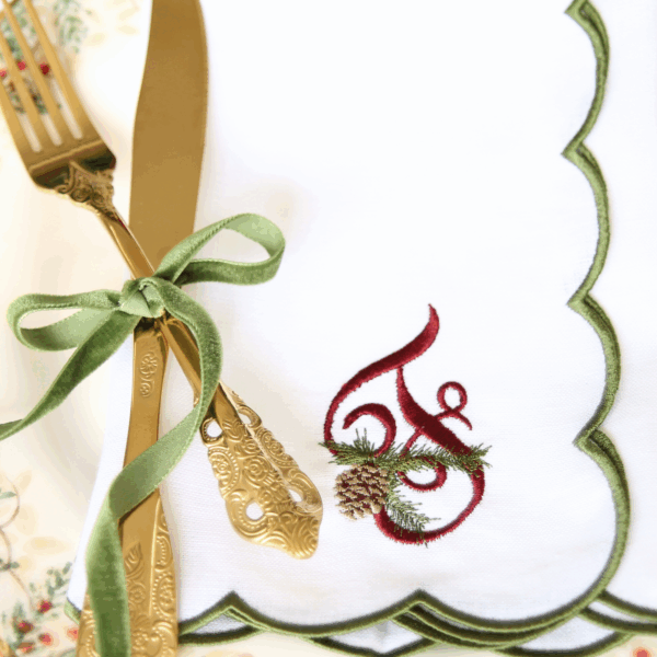 LINEN SCALLOP NAPKINS -White & Green Scallop Napkin with Christmas Pine Monogram