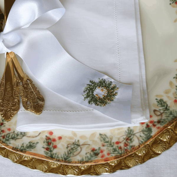 Napkin Ribbon Ties Embroidered with Christmas Wreath