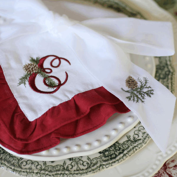 RUFFLE LINEN NAPKIN - Christmas Ruffle Napkin with Burgundy or Green Trim & Pine Monogram