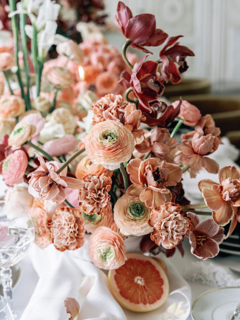 Swan Lake Italian Wedding With Custom Velvet Bows