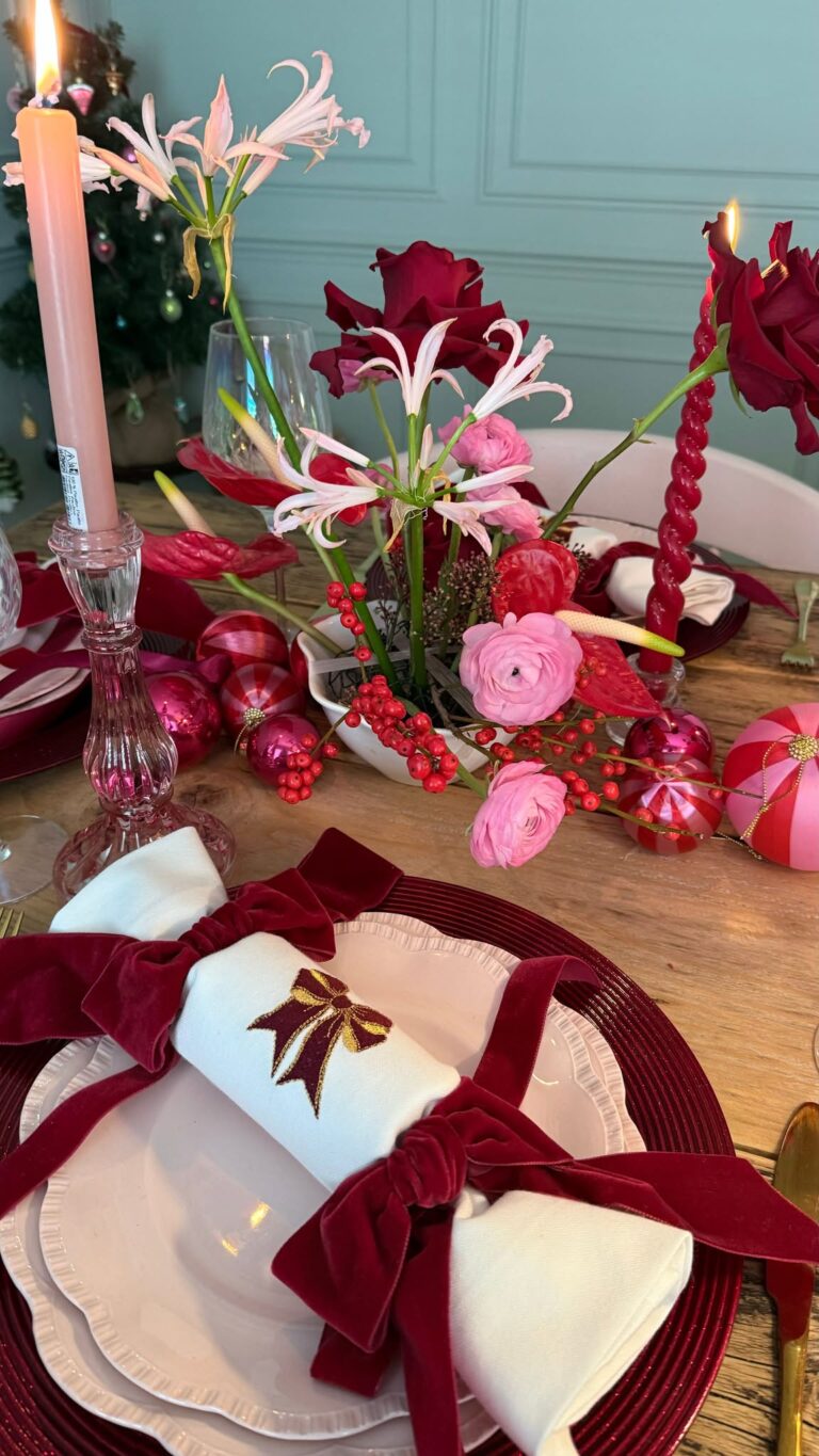 Pink and Red Festive Table Ideas With Bespoke Christmas Crackers