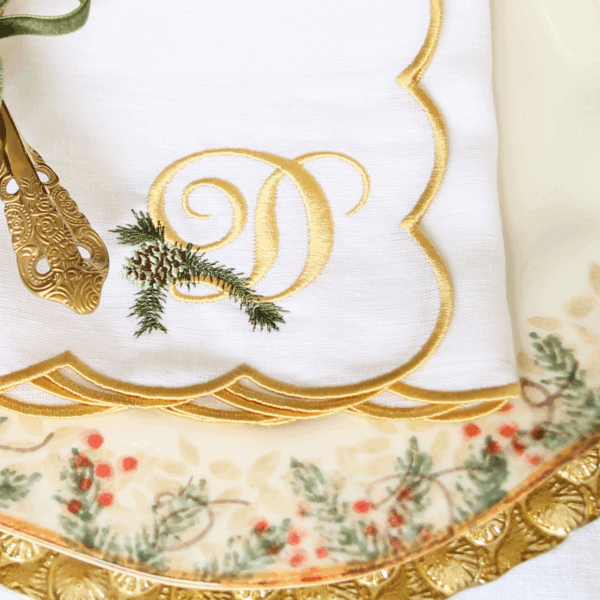 LINEN SCALLOP NAPKINS -White & Gold Scallop Napkin with Christmas Pine Monogram