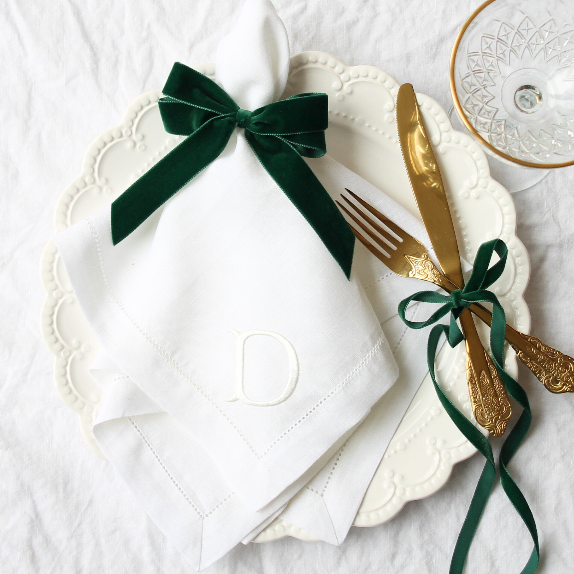 IRISH LINEN HEMSTITCH NAPKIN - Fishtail Monogram