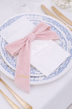 Aralina - Branded bows