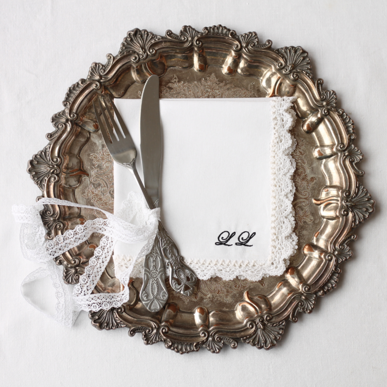 Lace Napkins and Accessories - A Must-Have For Your 2026 Wedding