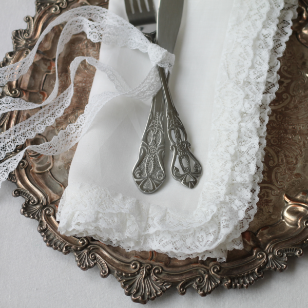 Linen & Nottingham Ruffle Lace Napkin