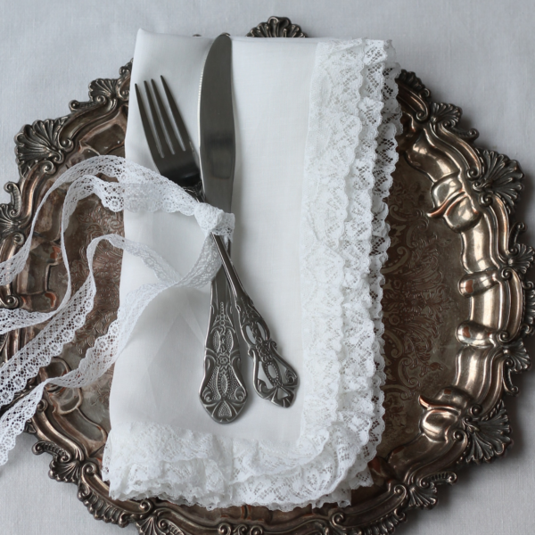 Linen & Nottingham Ruffle Lace Napkin