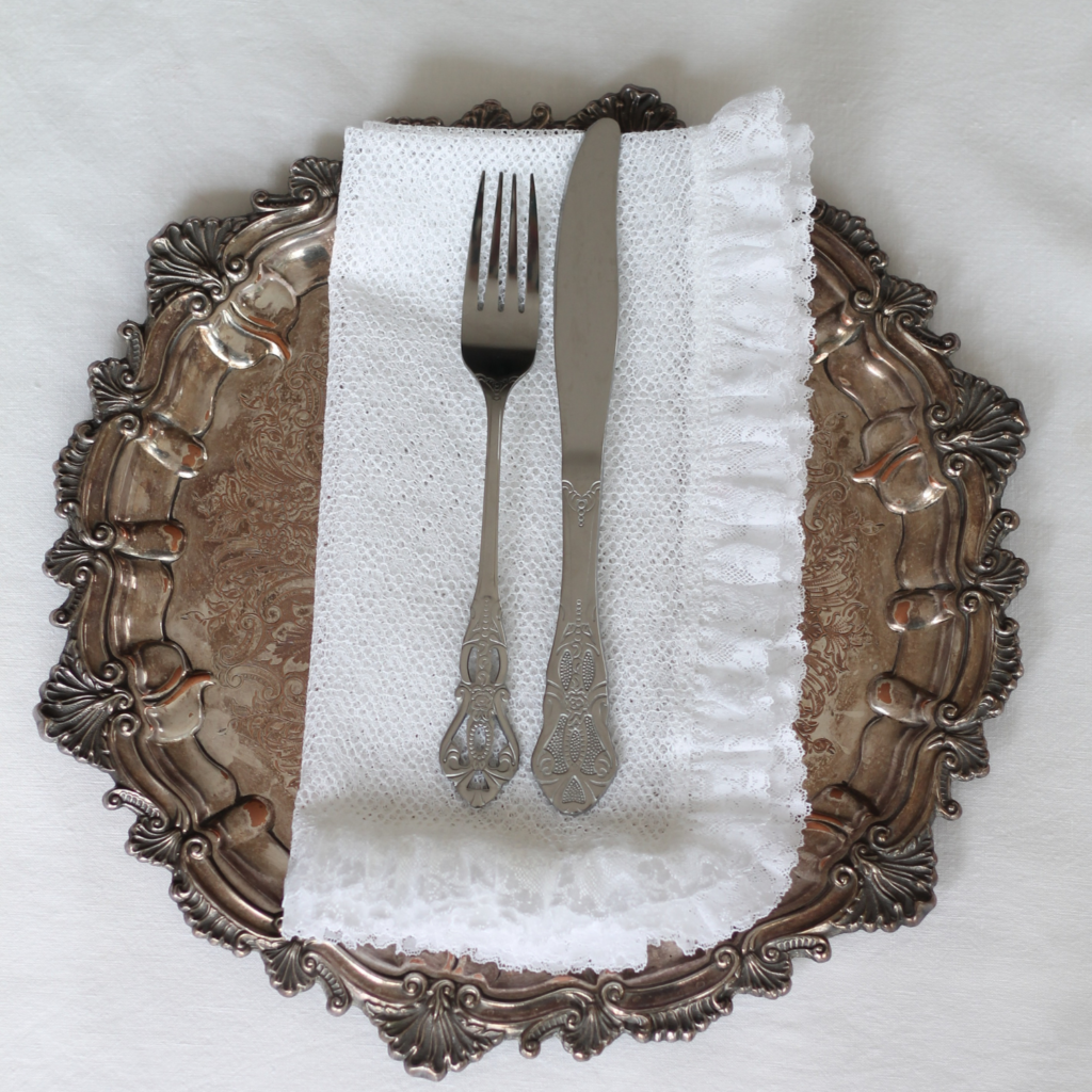 Lace Napkins and Accessories - A Must-Have For Your 2026 Wedding